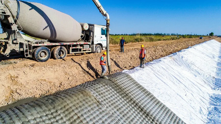 Concrete pump truck grouting canal mattress