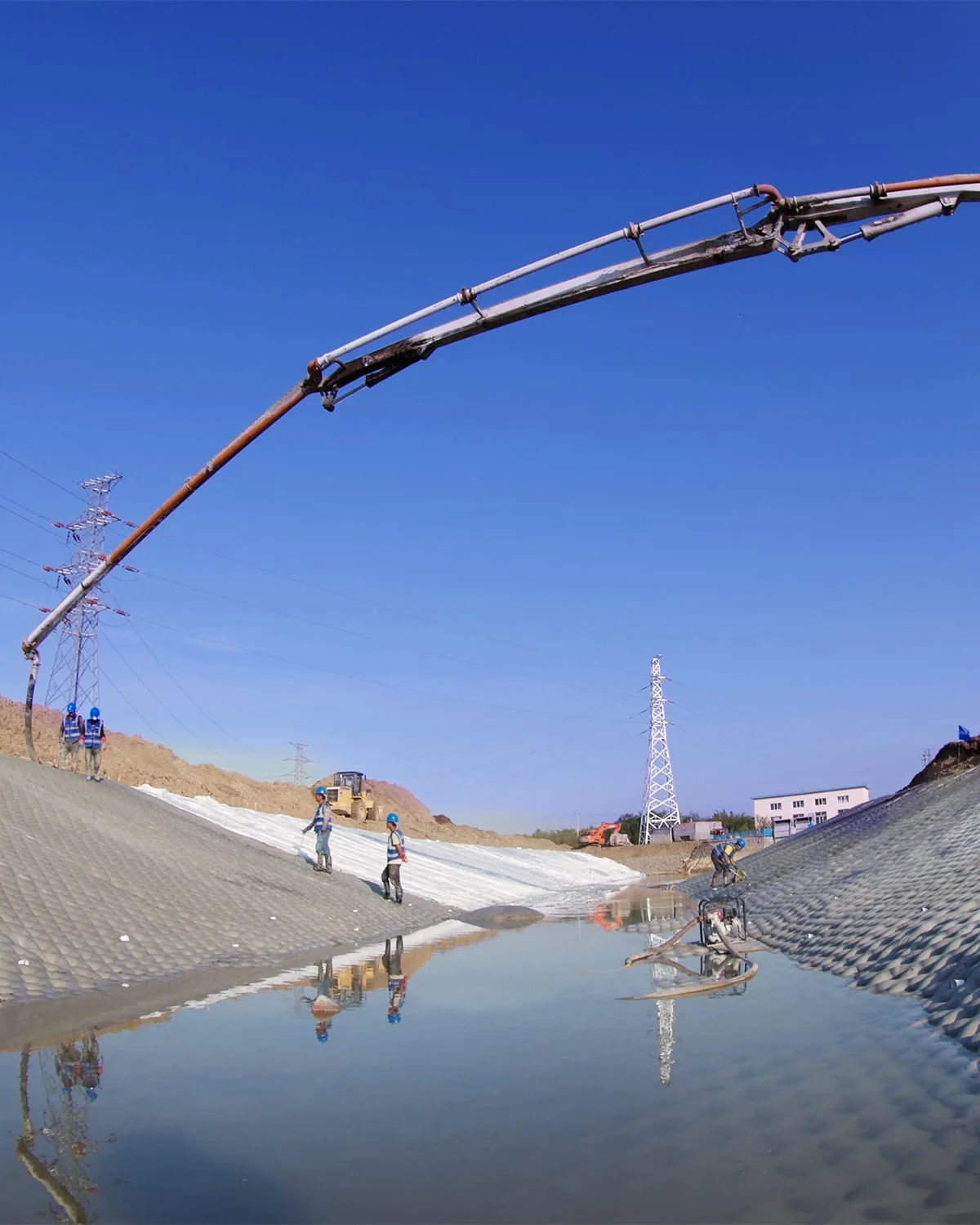 Flood Embankment Overtopping Protection: Design Guide